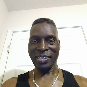 Meet your Posher, Ernest